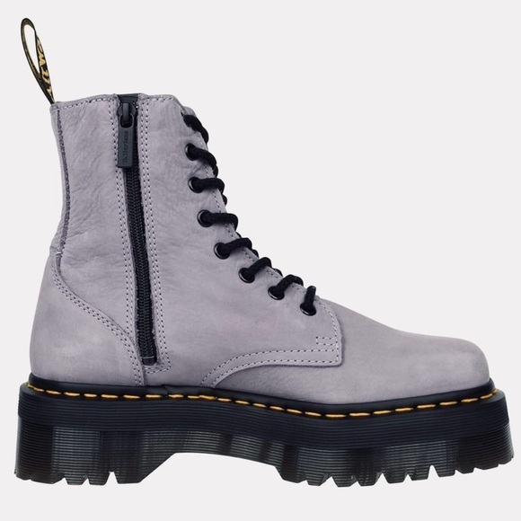 Dr. Martens Grey Jadon 8-Eye Leather Platform Boot NWOB Size 9 Women/8 Men - Picture 6 of 9